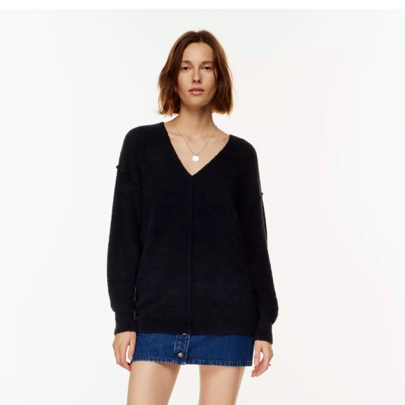 New Wilfred Black Hushknit Vneck sweater size small - Picture 2 of 9